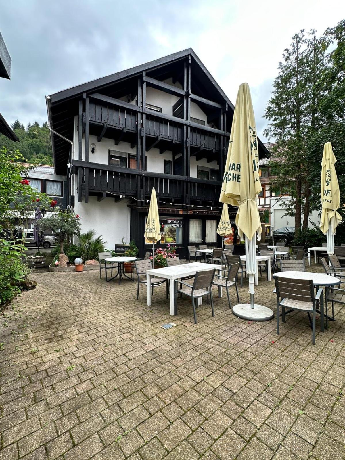 Hotel Grüner Baum - Melissone Italian Restaurant Weisenbach Exterior foto